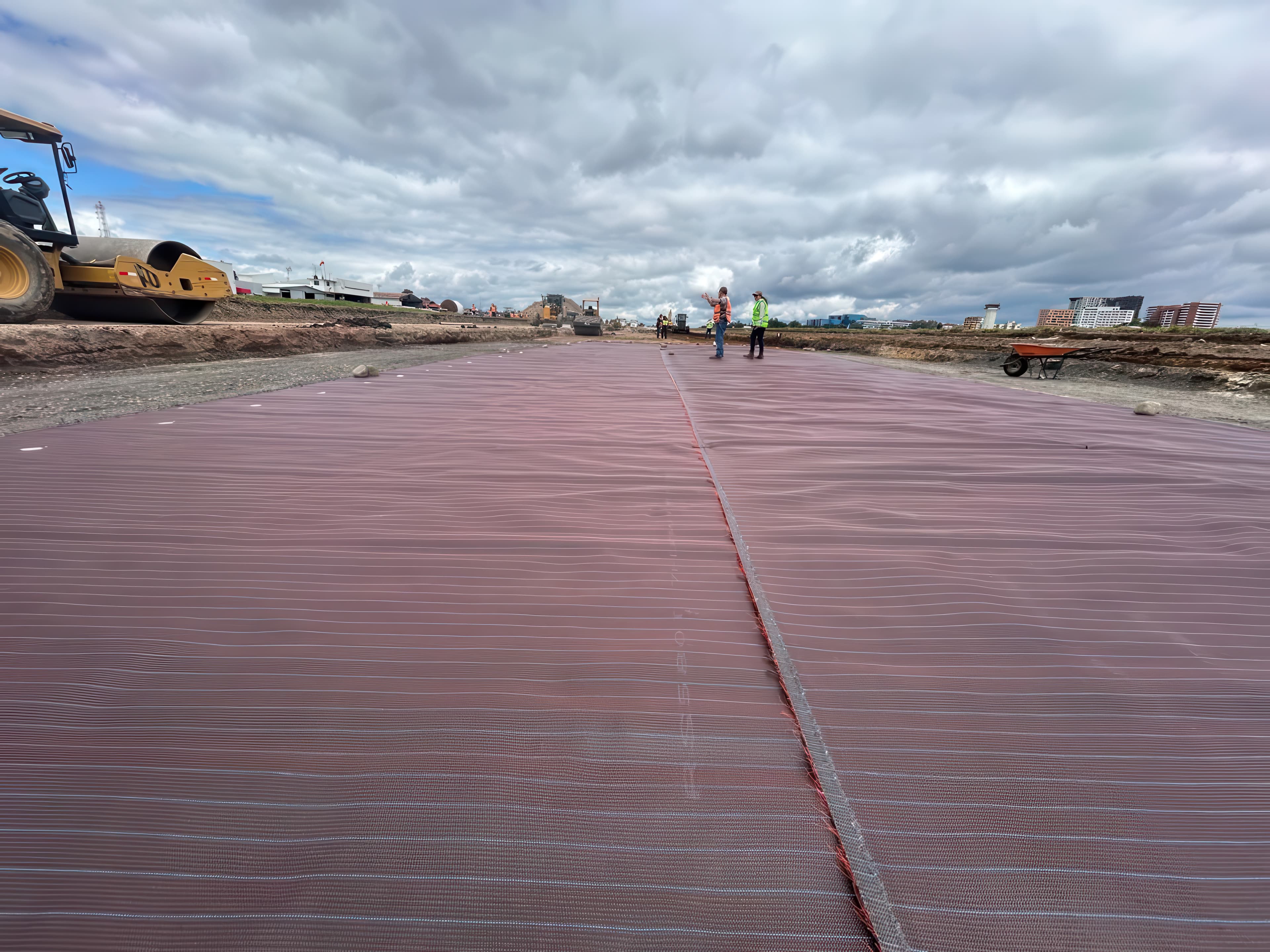 Managing taxiway deformation on high-plasticity clay subgrades with MIRAFI
