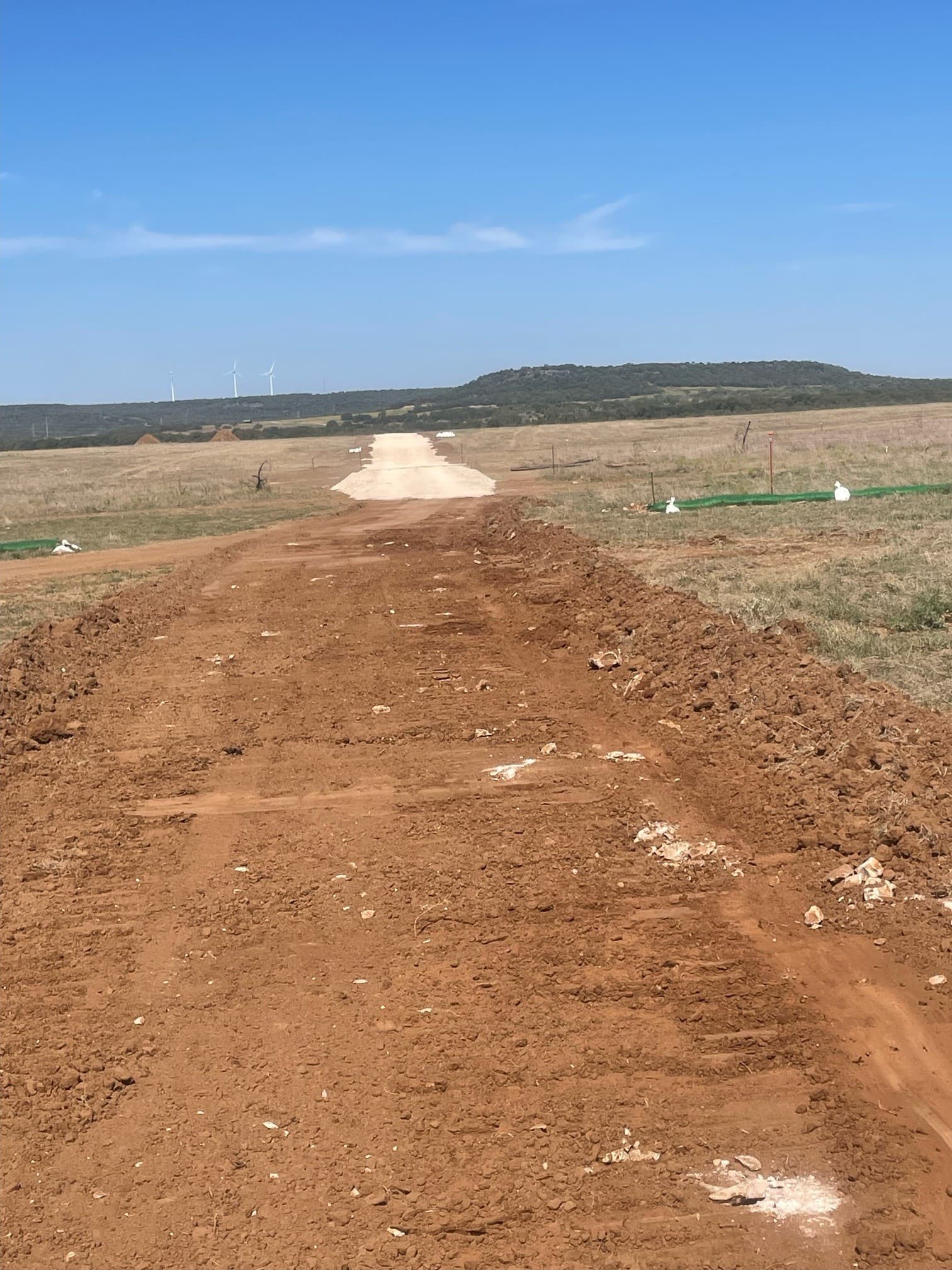 Reduced aggregate layer achieved through Giroud–Han design methodology.